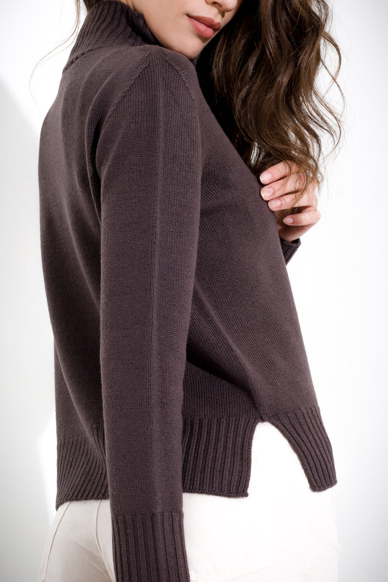 Maglia in pura lana a collo alto FRIENDLY SWEATER